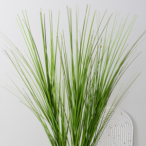 Plante artificielle en herbe douce PVC 82cm, type osier d'oignon, pour décorations maison et mariage - Product Image 4