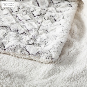 Somptueux réversible confortable chaud doux rêveur nuage laiteux blanc et <span class=keywords><strong>violet</strong></span> luxe <span class=keywords><strong>fausse</strong></span> <span class=keywords><strong>fourrure</strong></span> jeter autre couverture lestée - Product Image 6