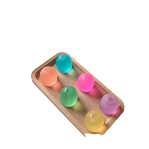 แม่พิมพ์น้ำแข็งซิลิโคนครึ่งวงกลมเก้าช่องสำหรับวิสกี้และบาร์ - Product Image 4