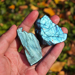 Pierres brutes de labradorite naturelle en gros, cristaux bruts de pierre de lune chatoyante, spécimens de spectrolite bleue pour la décoration et la joaillerie - Product Image 4