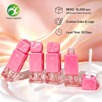 Tube de brillant à lèvres vide carré ondulé transparent de 4 ml de haute qualité OEM/ODM, conteneur d'emballage pour brillant à lèvres rose, mini tubes de brillant à lèvres personnalisés