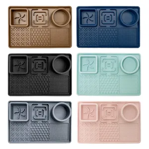 Plaque à lécher pour animaux de compagnie écologique et antidérapante, bol en silicone pour une alimentation lente pour chats et chiens, alimentation plus saine et nettoyage facile - Product Image 1