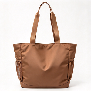 Bolsa de Hombro de Nailon Impermeable Grande de Alta Calidad con Diseño Casual y Práctico, con Cierre y Bolsillos para Mujer, para Uso Diario y Viajes - Product Image 4