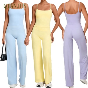 Ensemble de survêtement de sport personnalisé avec logo, pour la salle de sport, le yoga, coupe ajustée, dos carré, veste de course en plein air - Product Image 1