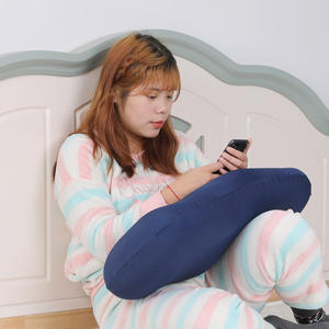 Almohada Coreana en Forma de U con Núcleo 3D, Firmeza Media, Almohada Terapéutica para Adultos, Soporte para el Sueño, Lavable a Máquina, Negra - Product Image 1