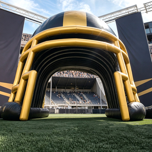 Tunnel d'entrée gonflable personnalisé pour les joueurs de l'équipe de football lors d'un événement sportif - Product Image 1
