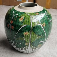 Vase de table en porcelaine Jingdezhen, motif papillon Bok Choy, fait main et peint à la main, pour la décoration de la maison