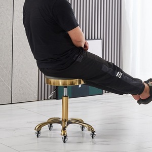Taburete de belleza moderno <span class=keywords><strong>Silla</strong></span> de peluquería Peluquería Salón de uñas Taburete de peluquero redondo ajustable giratorio <span class=keywords><strong>con</strong></span> ruedas - Product Image 3