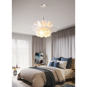 Lustre en forme de bourgeon de fleur de style nordique, créatif et tendance Instagram, pour chambre à coucher et salle à manger, pour filles et chambre principale - Product Image 1