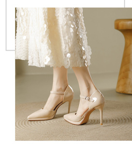 <span class=keywords><strong>Scarpe</strong></span> da <span class=keywords><strong>donna</strong></span> alla moda Sexy <span class=keywords><strong>scarpe</strong></span> da lavoro da ufficio <span class=keywords><strong>scarpe</strong></span> Casual <span class=keywords><strong>eleganti</strong></span> sandali a punta femminili con tacco alto sottile - Product Image 6