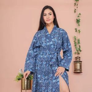 Bata de Baño Larga Extra Grande para Mujer, con Material de Felpa Suave y Grueso, para Dormir y Ropa de Dormir Cálida y Cómoda - Product Image 1