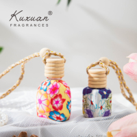 Diffuseur d'air pour voiture de 10 ml, parfum durable, avec bouteille en argile suspendue pour la décoration de l'étagère de la voiture