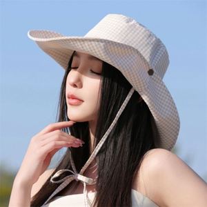 Women's Korean Style Plaid Fisherman Sun Hat with Wide Brim Lace-up Outdoor Mountaineering Summer Travel <b>Sunscreen</b> Hat - Product Image 3