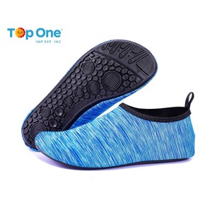 TopOne chaussures d'eau pieds nus chaussettes de Yoga à séchage rapide chaussures de plage sans lacet pour hommes femmes chaussures de natation - Product Image 4