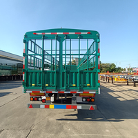 Semi-remorque de transport d'animaux à 3 essieux, 60 tonnes, avec clôture, pour bétail, vaches, porcs, volailles, à vendre