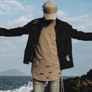 Chaquetas de Mezclilla Negras Personalizadas para Hombre al por Mayor, Chaquetas de Mezclilla de Diseñador para Hombre con Estampado Trasero de Alta Calidad y Estilo Moderno - Product Image 4