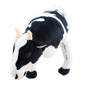 Peluche Vache Écossaise, Adorable Vache Réaliste en Peluche, Jouet Doux de Ferme, Cadeau d'Anniversaire en Peluche Vache - Product Image 1