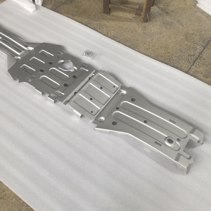 Placa de deslizamiento central de chasis completo de aluminio para <span class=keywords><strong>Cfmoto</strong></span> ATV <span class=keywords><strong>450</strong></span> - Product Image 2