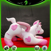 Loup gonflable personnalisé en PVC avec cœur rose imprimé, adorable jouet animal couineur pour enfant