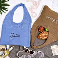 Vente en gros de sac à trous en raphia naturel fait main avec logo brodé sur mesure pour femmes sacs de plage en raphia sac fourre-tout en paille