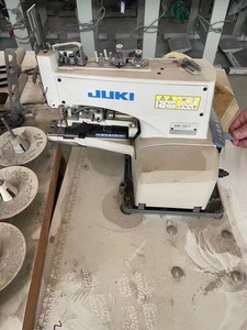 จักรเย็บกระดุมแบบวงกลมเส้นเดียว รุ่น JUKIS MB-1377 - Product Image 2