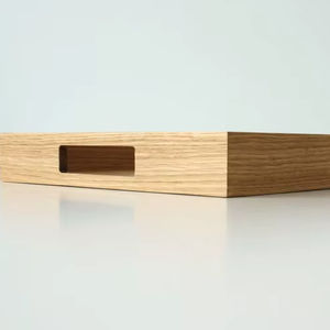 Bandeja de Servir de Madera Pulida Hecha a Mano, Ecológica, de Lujo, Diseño Atemporal, Elegante, para Entretener, a Precio Accesible - Product Image 1