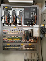 VMC1580 CNC Máquina de torno vertical de 3 ejes de alta precisión GSK Siemens FANUC Sistema de control Centro de torneado automático Husillo BT40