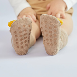 <span class=keywords><strong>Calcetines</strong></span> bonitos de animales para bebés recién nacidos, <span class=keywords><strong>calcetines</strong></span> de algodón suave con dibujos animados en 3D, <span class=keywords><strong>calcetines</strong></span> baratos antideslizantes de punto para bebés - Product Image 2