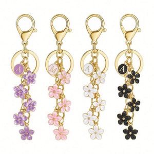 Llavero con Letra Inicial y Dijes de Flores Rosas para Llaves, Bonito Llavero con Letra para Bolso o Mochila - Product Image 6