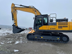 Excavatrice sur chenilles de grande taille de 30 tonnes de la célèbre marque chinoise XE300E - Product Image 3