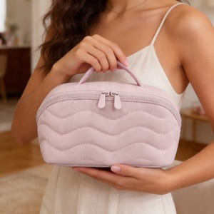 Borsa da Viaggio Morbida e Impermeabile <span class=keywords><strong>per</strong></span> Cosmetici, Grande Pochette con Cerniera <span class=keywords><strong>per</strong></span> Trucchi, Borsa Trapuntata <span class=keywords><strong>per</strong></span> Makeup con Logo Personalizzato - Product Image 5