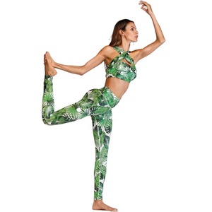 Sujetador deportivo con estampado Floral para mujer, Top corto de realce, mallas de Yoga, conjunto de Yoga, ropa deportiva de dos piezas con sublimación - Product Image 1