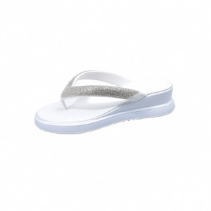 Commerce extérieur grande <span class=keywords><strong>taille</strong></span> tongs 2025 nouveauté été sandales compensées mode strass vêtements d'extérieur tongs pour femmes - Product Image 5