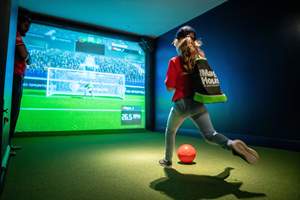 サッカーゲームいたずら城スマート屋内サッカーシミュレーターSomatosensoryバーチャルリアリティメタルケージ付き屋外用 - Product Image 2