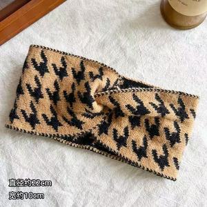 Retro Houndstooth Hnitted Yarn <strong>Headband</strong> With Wide EdgesSporty Autumn Winter <strong>Headband</strong> <strong>Black</strong> <strong>White</strong> <strong>Headband</strong> for Women - Product Image 4