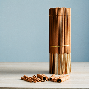 Varillas de Incienso de Agarwood de Primera Calidad con Alto Contenido de Aceite, Ecológicas, Bajo Humo, Larga Duración, Venta al por Mayor - Product Image 1