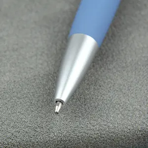 2024年人気のカスタムプラスチックペンクリスタルボールペン売れ筋ブラックブルー小麦プラスチッククリックボールペン