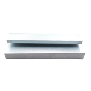 <span class=keywords><strong>Gouttière</strong></span> solaire en acier galvanisé à chaud avec revêtement <span class=keywords><strong>zinc</strong></span>-aluminium-magnésium <span class=keywords><strong>pour</strong></span> toiture à joint debout - Product Image 1
