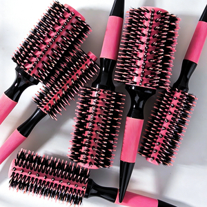 Brosse à cheveux ronde professionnelle 6 tailles avec logo personnalisé, en aluminium rose résistant à la chaleur, à poils de sanglier et queue de <span class=keywords><strong>rat</strong></span>, pour séchage au sèche-cheveux en salon - Product Image 1
