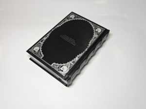 Impression <span class=keywords><strong>de</strong></span> livres reliés personnalisés <span class=keywords><strong>de</strong></span> style fantastique avec couverture gaufrée, papier couché pour éditions d'art <span class=keywords><strong>de</strong></span> collection <span class=keywords><strong>de</strong></span> romans, impression offset - Product Image 3