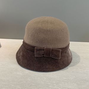 Vente en gros de chapeaux élégants Fedora avec nœud pour femme Chapeaux en polyester Bonnets seau d'hiver vintage élégants - Product Image 2