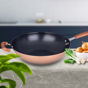 Nuevos utensilios de cocina antiadherentes <span class=keywords><strong>Wok</strong></span> de hierro fundido multifuncional con estufas de inducción de Gas de hierro de acero, tapa de olla de estilo chino, regalo perfecto - Product Image 1