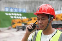 L'autodéfense fournit un casque intelligent wifi sans fil 4G/5G pour l'inspection de la grille/l'opération minière