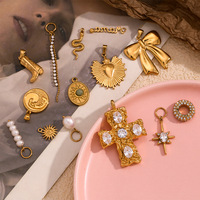 QISEN Pendentifs Breloques en Acier Inoxydable Plaqué Or 18K avec Nacre, Cœur Vintage, Pièce de Monnaie, Goutte d'Eau pour Fabrication de Bijoux DIY