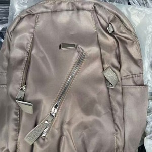 Mochila de nailon de moda para mujer, mochila versátil con cremallera de tela Oxford - Product Image 6