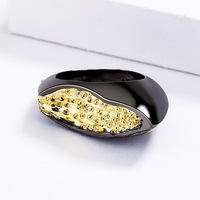 Avantgardistischer Schwarz-Rhodium-Gold Filigran Marquise Breiter Ring aus Messing Zweifarbig mit Durchbrochenem Relief Skulpturaler Statement-Ring für Damen