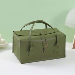 Sac cadeau en cuir avec logo personnalisé, aspect luxueux, couleurs mélangées tendance pour les cadeaux de mariage, boîte cadeau en gros pour les invités, pliable, grande taille - Product Image 1