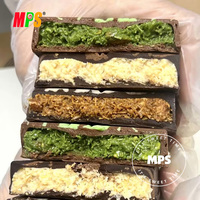 Vente en gros d'usine OEM de chocolat halal personnalisé de haute qualité fait à la main et croustillant de Dubaï célèbre pistache Kataifi
