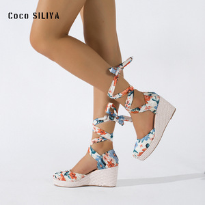 Sandales compensées Coco SILIYA à bout fermé, lacets, semelle en paille, imprimé floral, chaussures de printemps pour femmes - Product Image 3