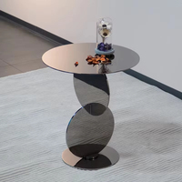 Meubles de salon modernes, table basse en verre, acier inoxydable noir, tables basses rondes